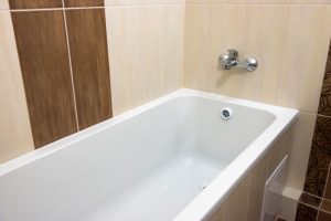 Bathtub Glazing: The Secret to Restoring Your Aging Bathtub’s Appearance